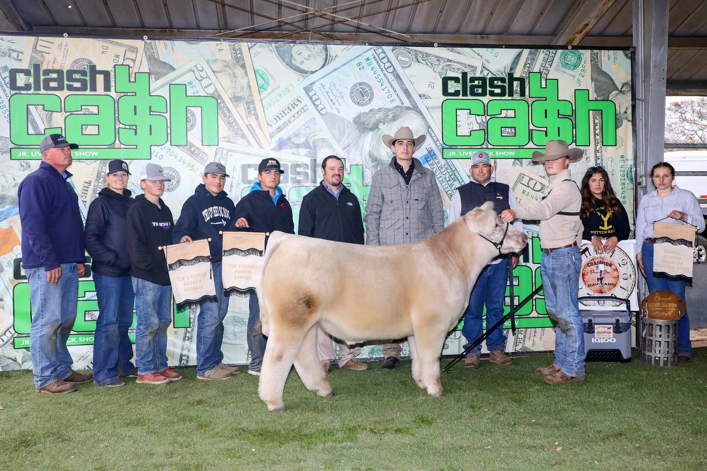Will Ward with the Overall Reserve Champion Prospect Steer at the 2021 Clash 4 Cash Jr. Livestock Show